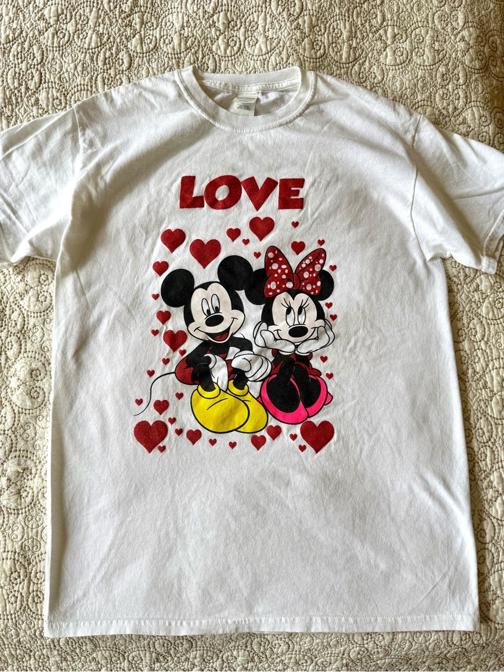 Y2K Disney Mickie & Minnie love valentine graphic white tee